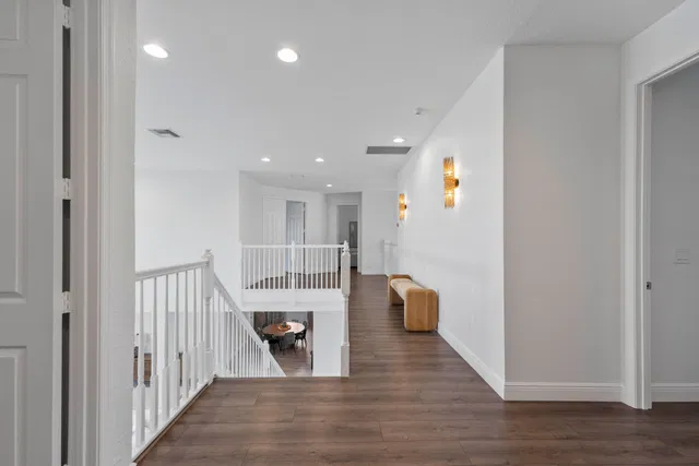 Residence photo 30