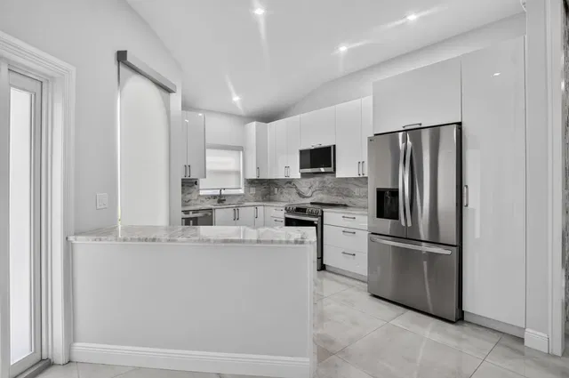 Residence photo 7