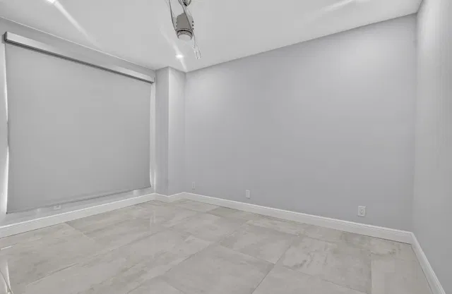 Residence photo 34