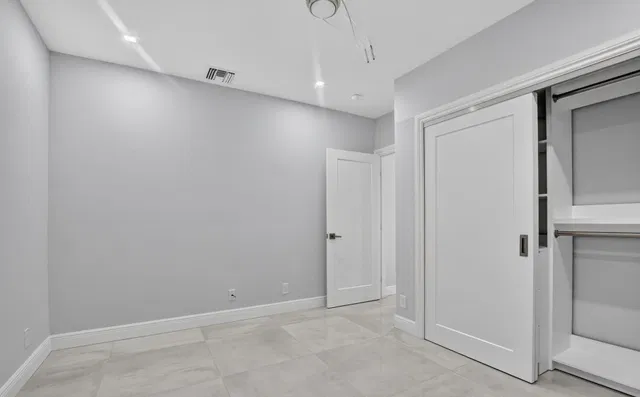 Residence photo 36