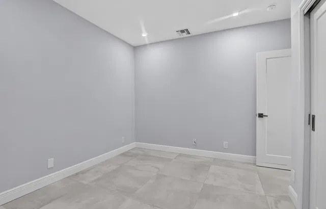 Residence photo 38