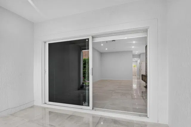 Residence photo 42