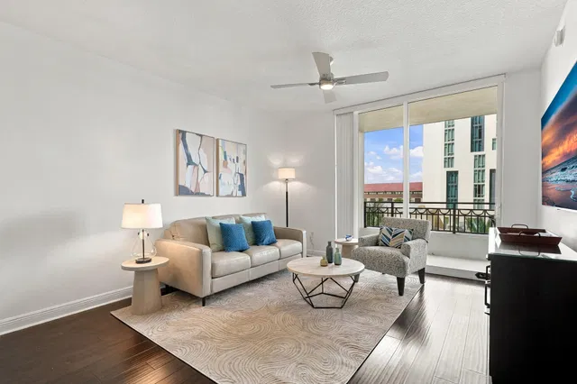 Cityplace South Tower Unit 521 photo 2