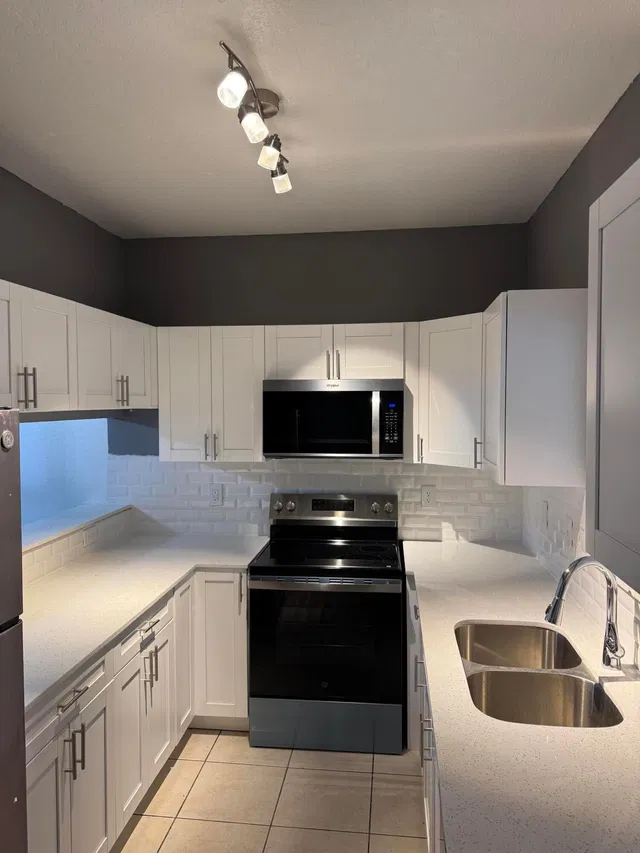 Residence photo 4