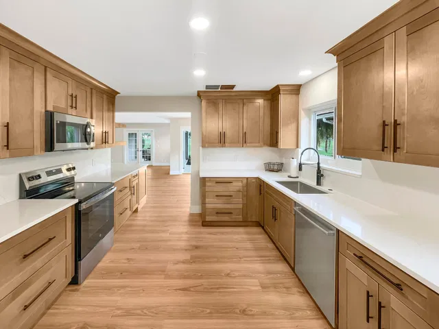 Monarch Country Club Residence photo 10