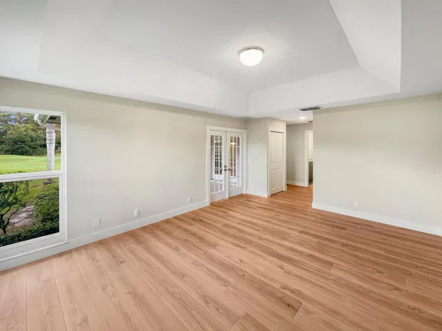 Monarch Country Club Residence photo 14