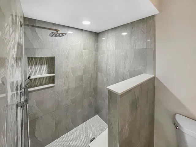 Monarch Country Club Residence photo 18