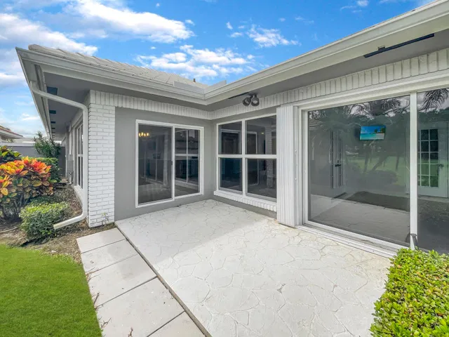 Monarch Country Club Residence photo 27