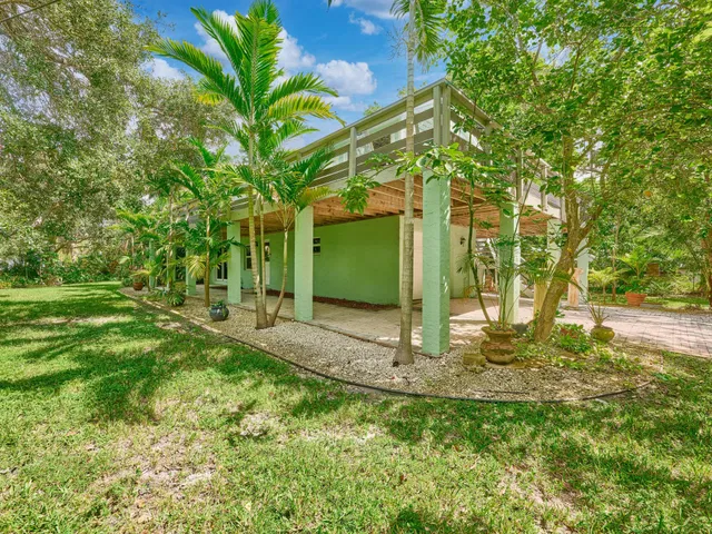  Residence photo 9