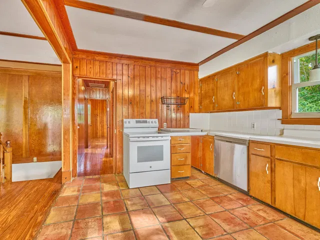  Residence photo 30