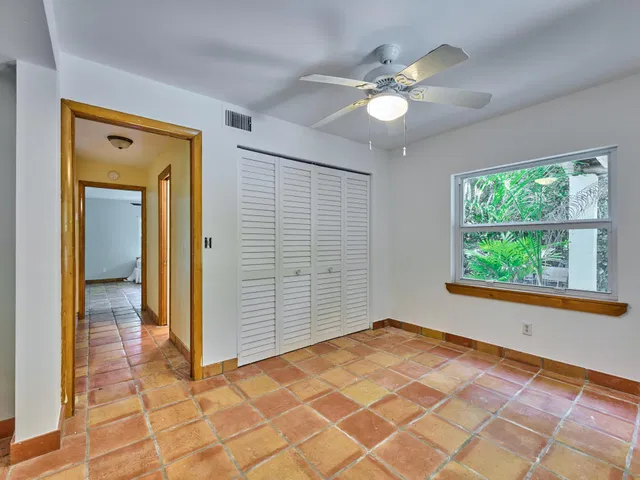  Residence photo 61