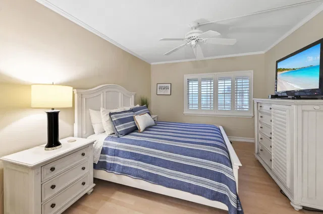 Unit 413 photo 10