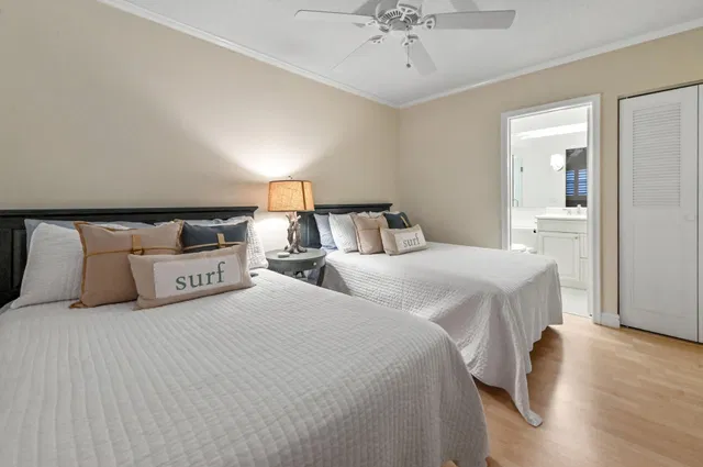Unit 413 photo 14