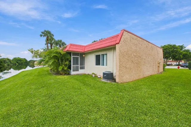 Residence photo 23