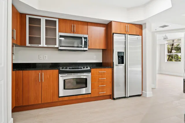The Prado Unit 636 photo 5