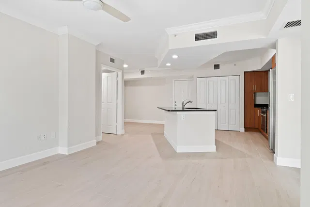 The Prado Unit 636 photo 8