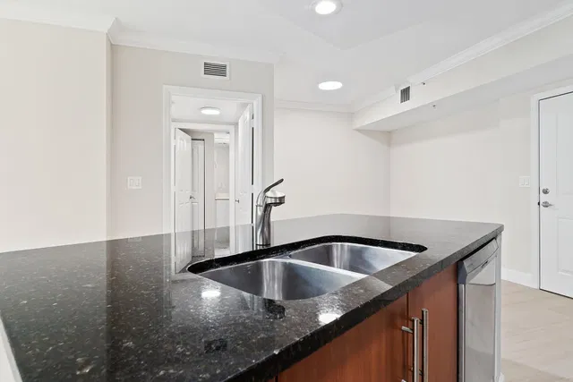 The Prado Unit 636 photo 18