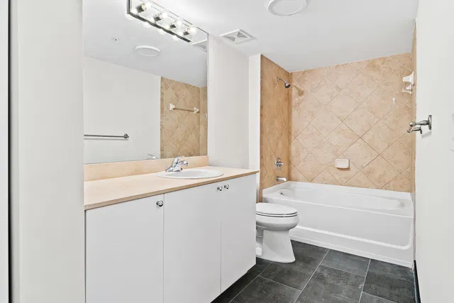 The Prado Unit 636 photo 22