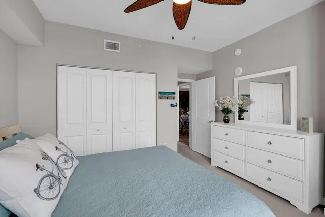 Unit 1213 photo 14