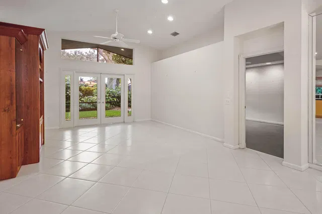 Residence photo 6