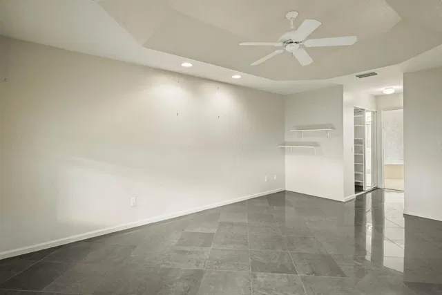 Residence photo 17