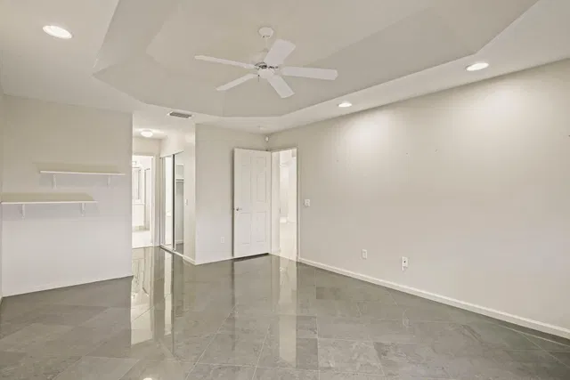 Residence photo 18
