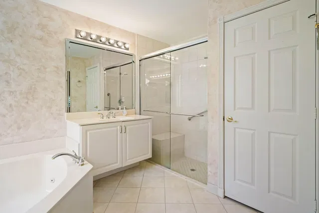 Residence photo 23