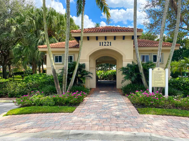 Residence photo 67