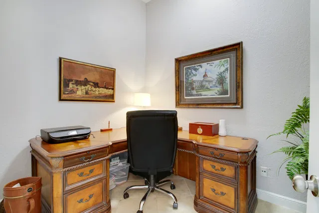 Residence photo 35