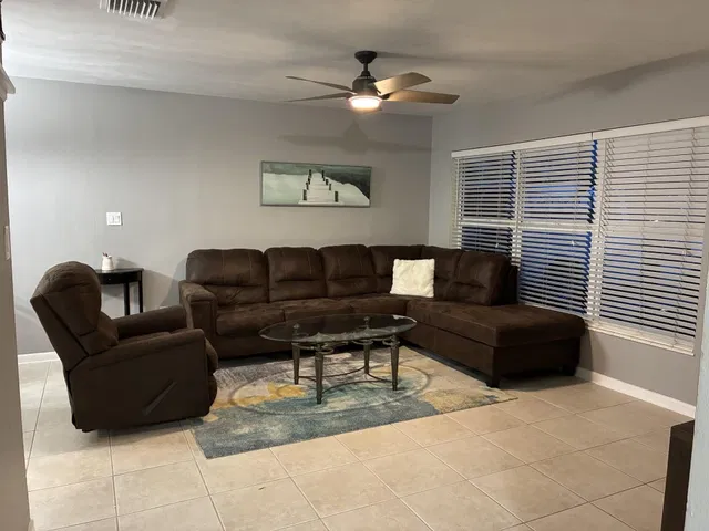 Residence photo 2