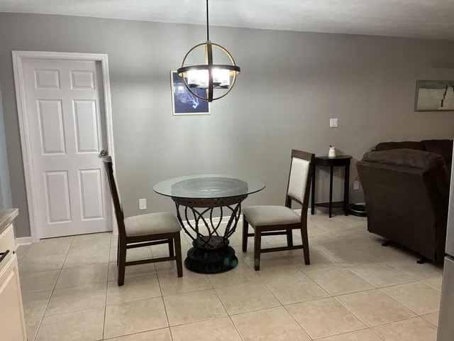 Residence photo 6