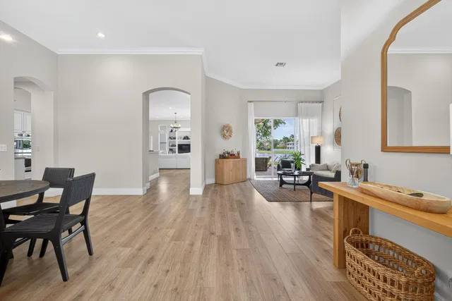 Residence photo 5