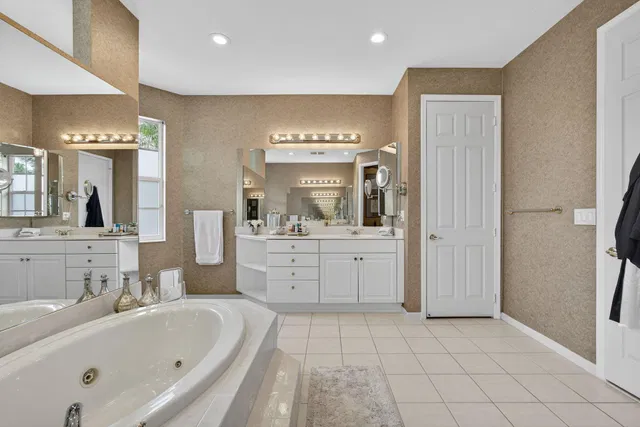 Residence photo 36