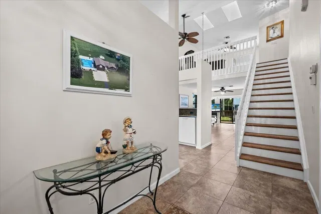 Residence photo 2