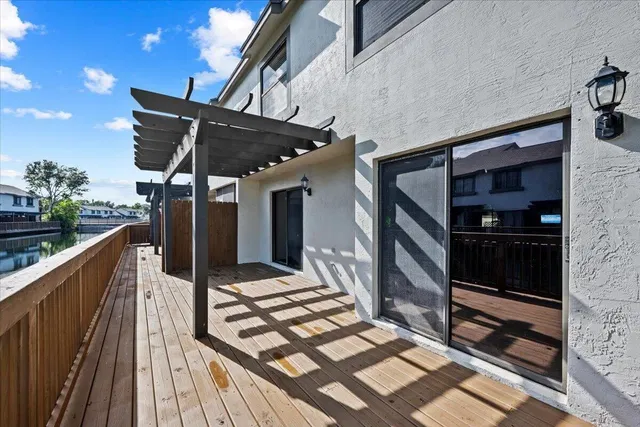 Residence photo 22