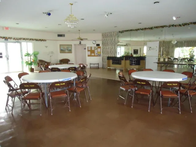 Unit 107 photo 14