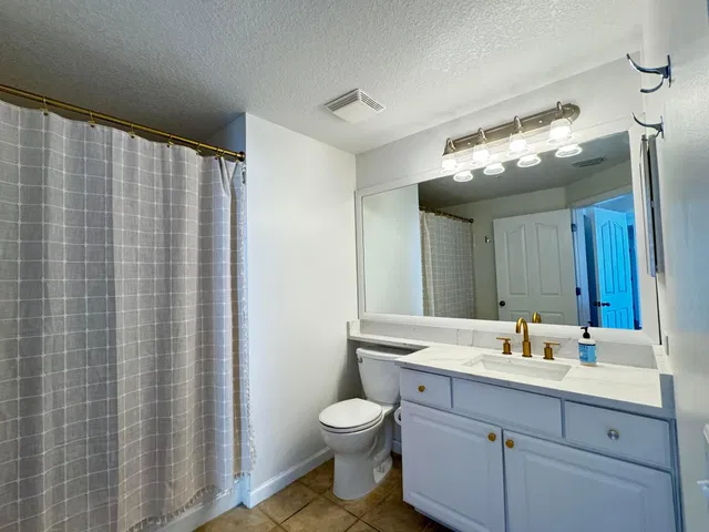 Residence photo 12