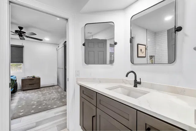 Woodfield Country Club Residence photo 26