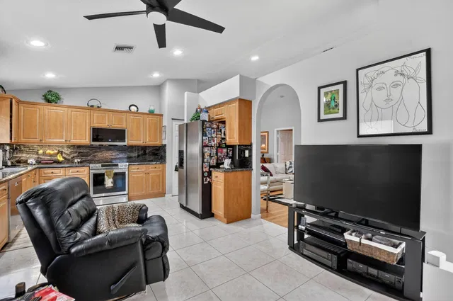 Residence photo 24