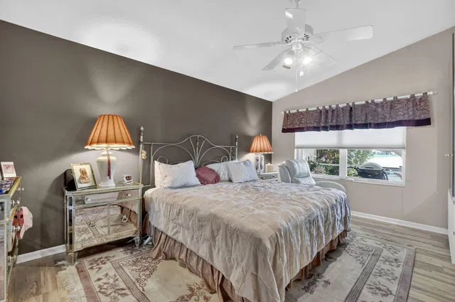 Residence photo 26