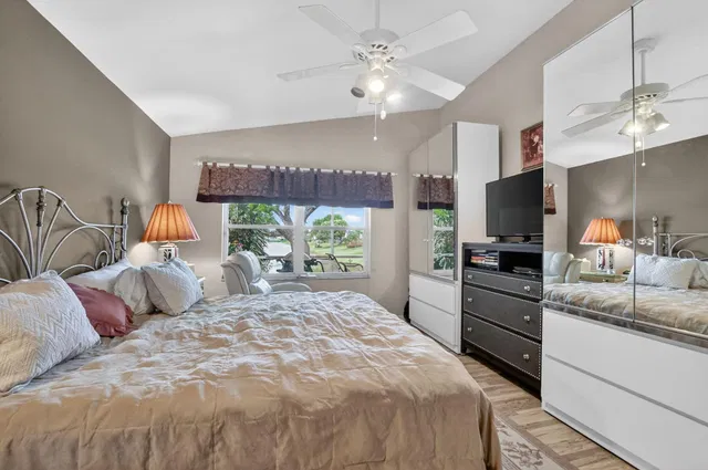 Residence photo 28