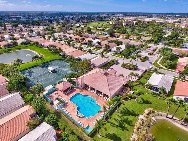 Residence photo 49