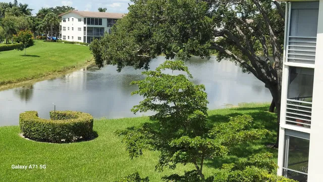 Residence photo 4