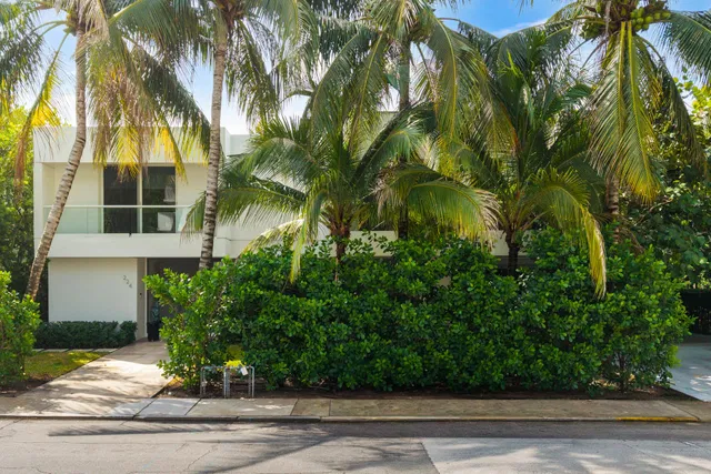 North End Palm Beach Residence photo 2