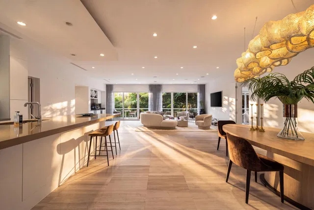 North End Palm Beach Residence photo 4