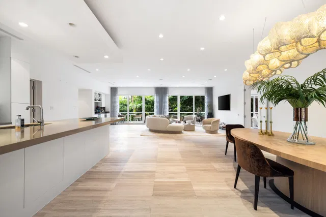 North End Palm Beach Residence photo 8