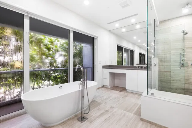 North End Palm Beach Residence photo 15
