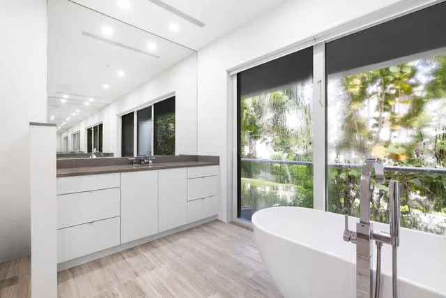 North End Palm Beach Residence photo 17