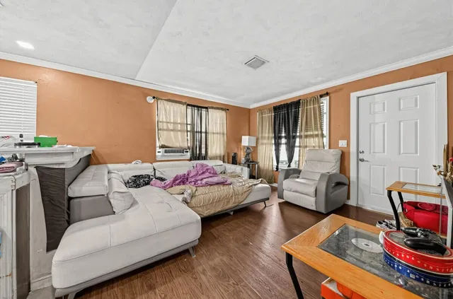 Residence photo 10