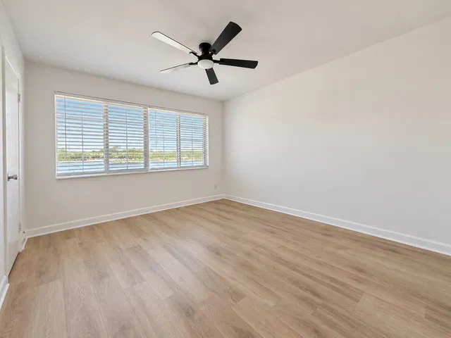 Village of North Palm Beach Unit 2 photo 7
